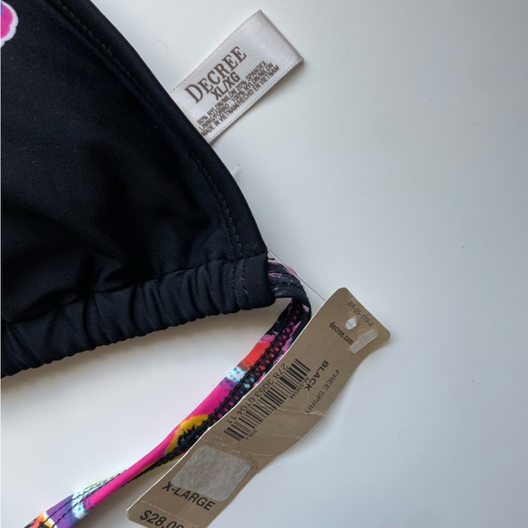 COPY - NWT Triangle bikini top🌟 - Picture 3 of 4